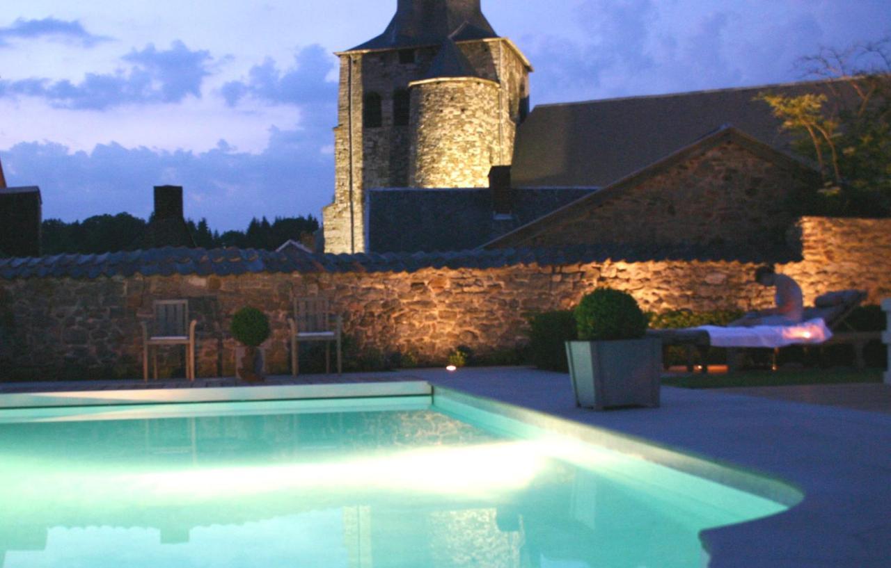 Отель Le Castel Fosses-La-Ville Экстерьер фото